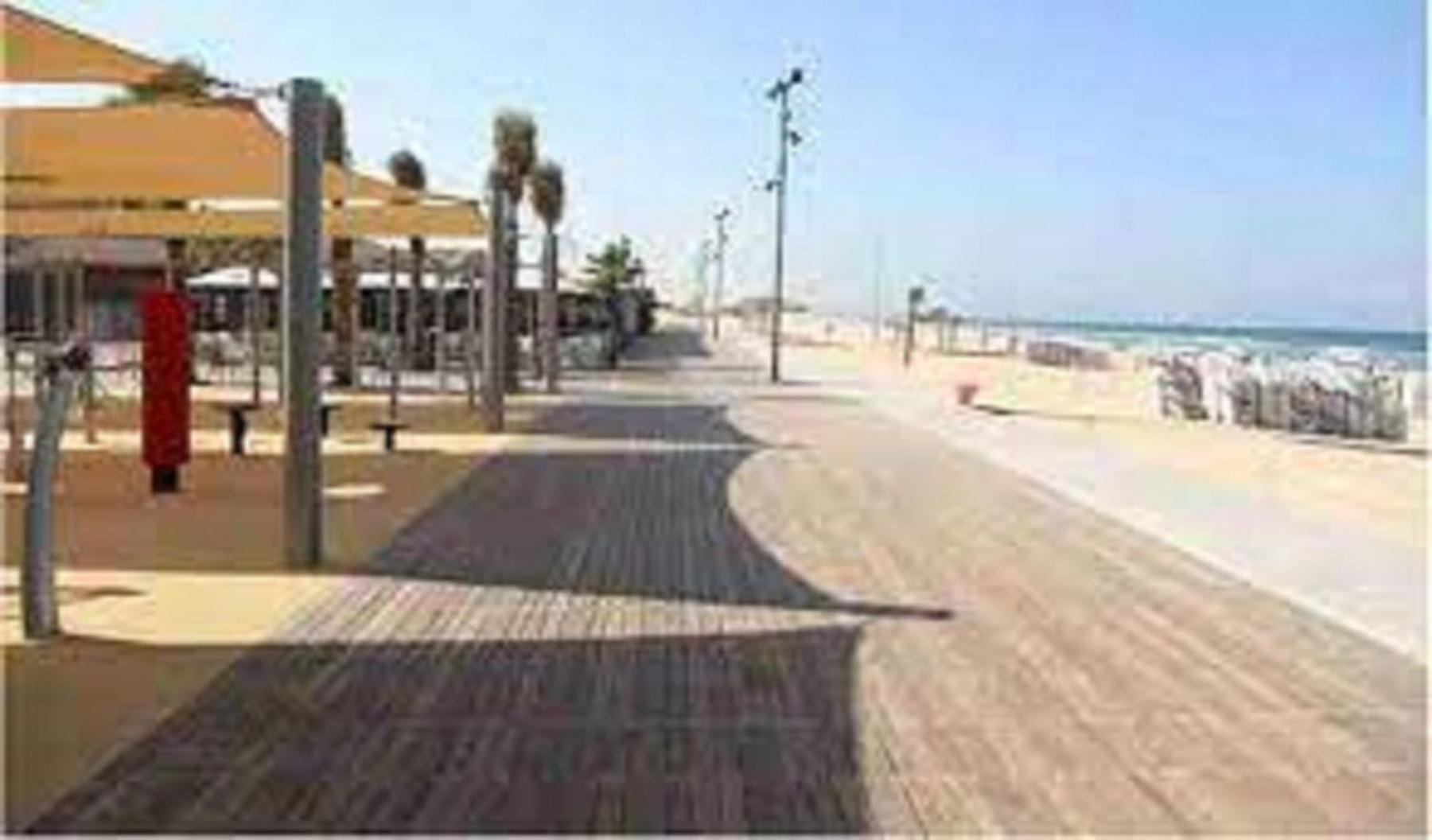 Spat Beach Bat Yam Exterior foto
