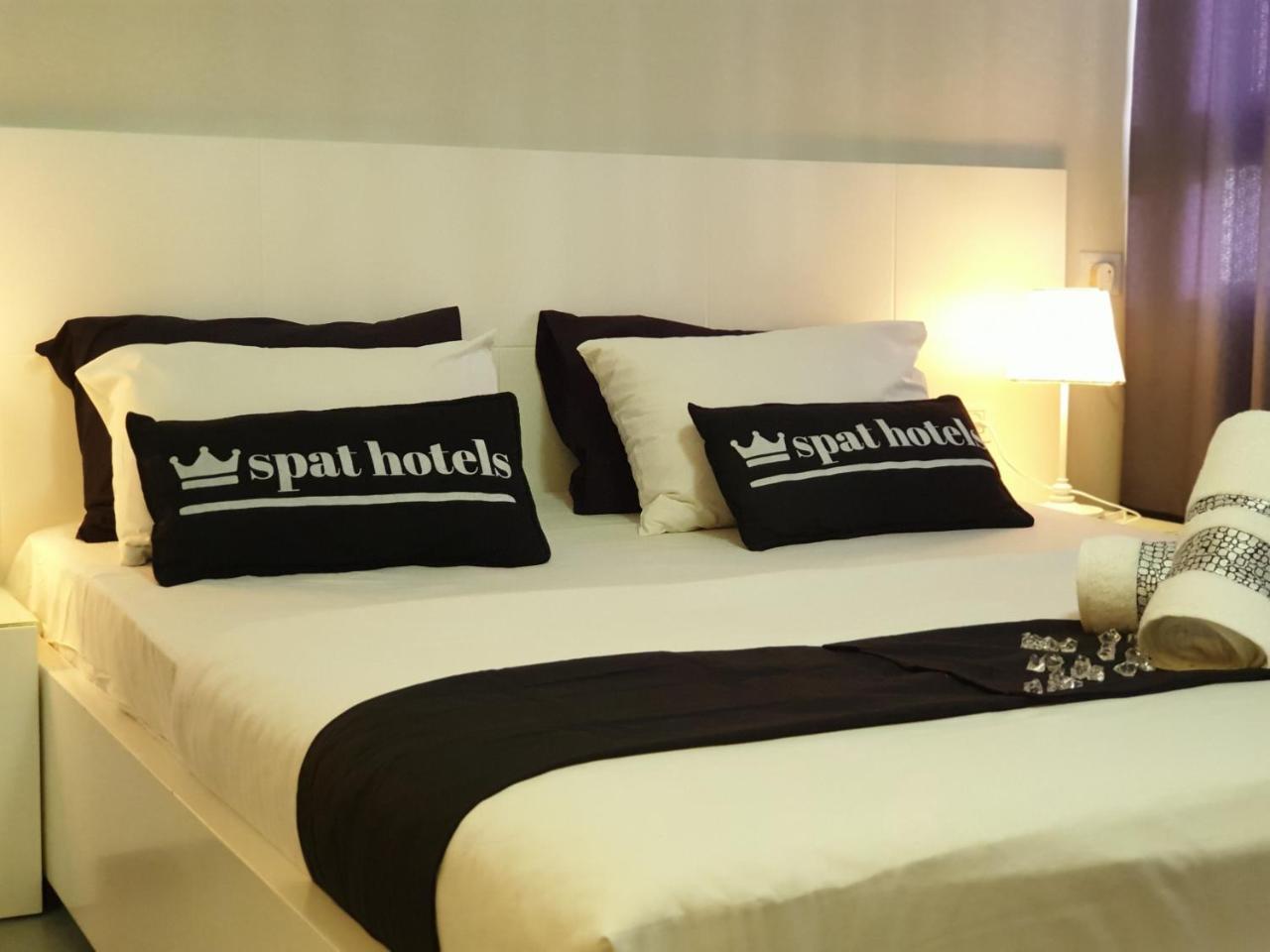 Spat Beach Bat Yam Exterior foto
